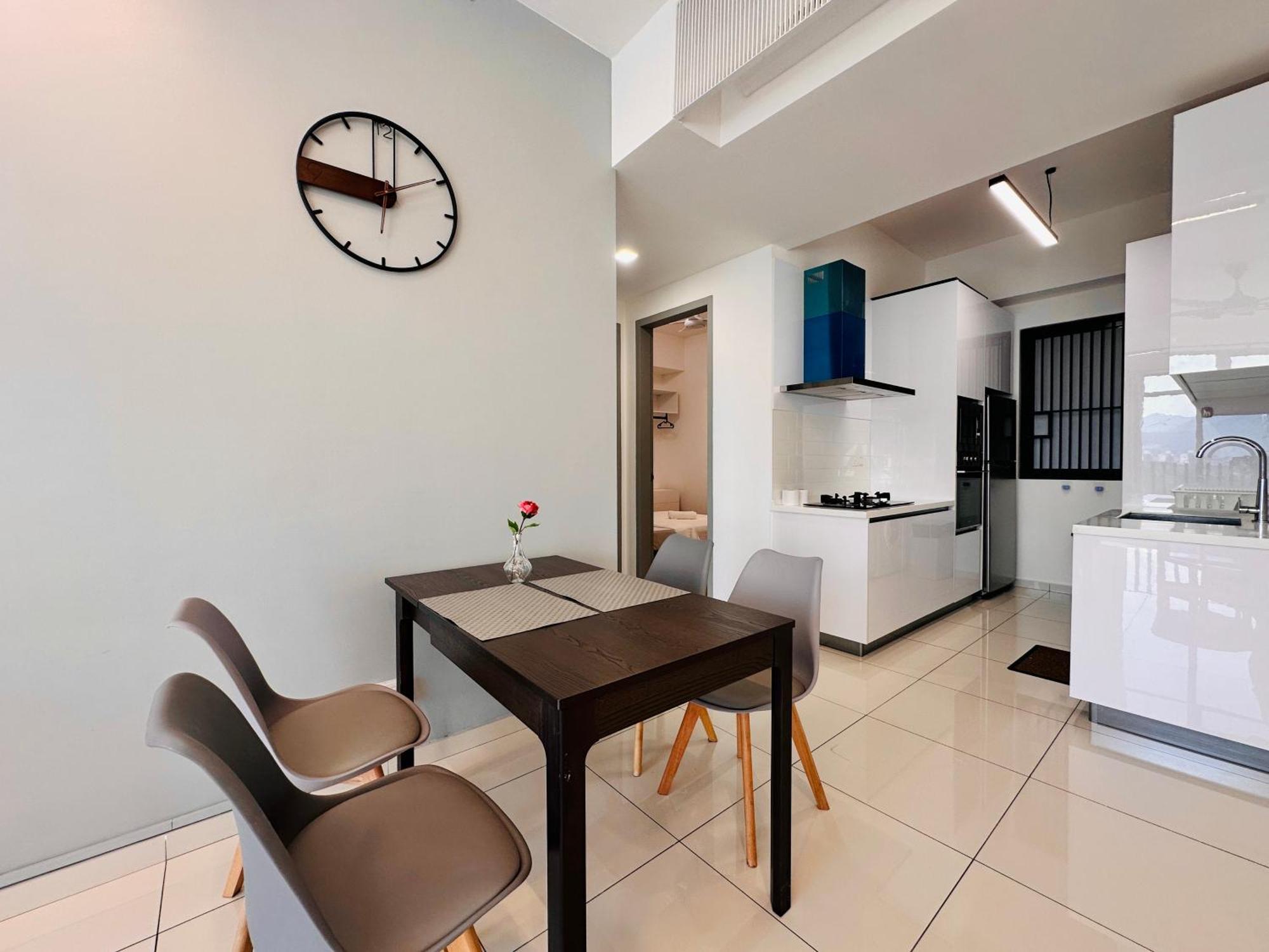 New Georgetown Instagramable 2Br Homestay For 10Pax 无敌美景两房民宿 Beacon Executive Suite Exterior photo