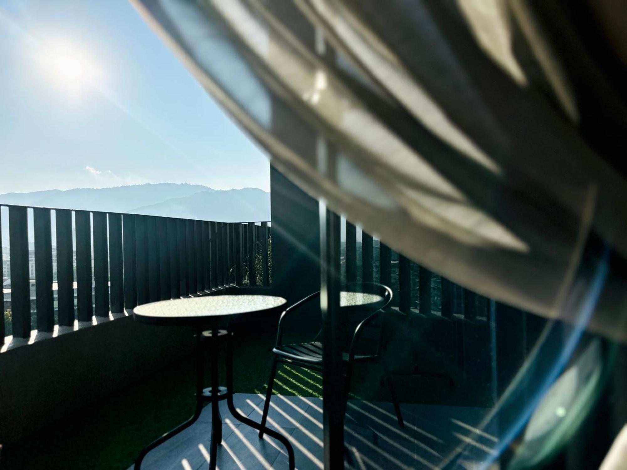 New Georgetown Instagramable 2Br Homestay For 10Pax 无敌美景两房民宿 Beacon Executive Suite Exterior photo